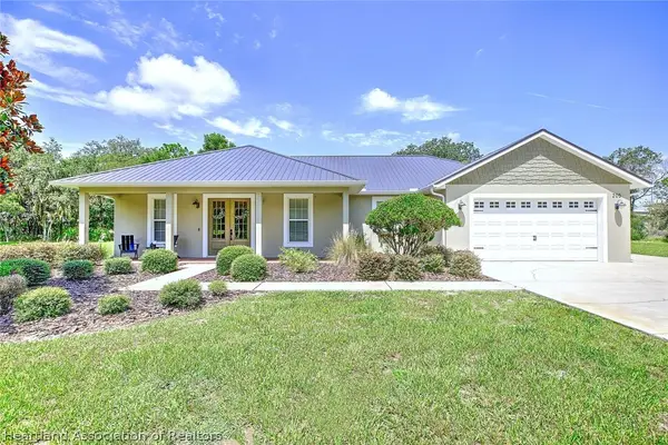 205 Bay Blossom Drive, Sebring, FL 33876