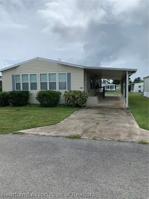 1608 Sunny Pines Drive, Sebring, FL 33870