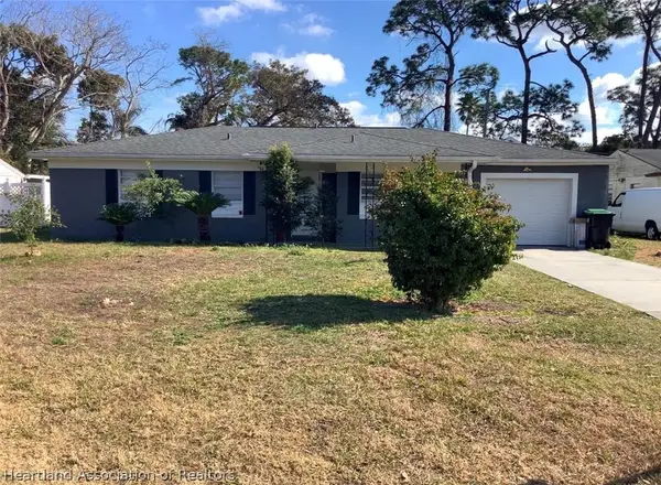 8007 Meadowglen Drive, Orlando, FL 32810