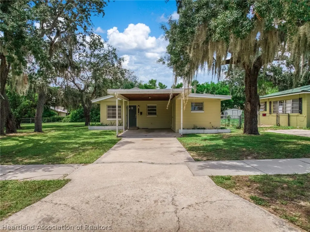 1304 Nahaw Avenue, Sebring, FL 33870 - #1