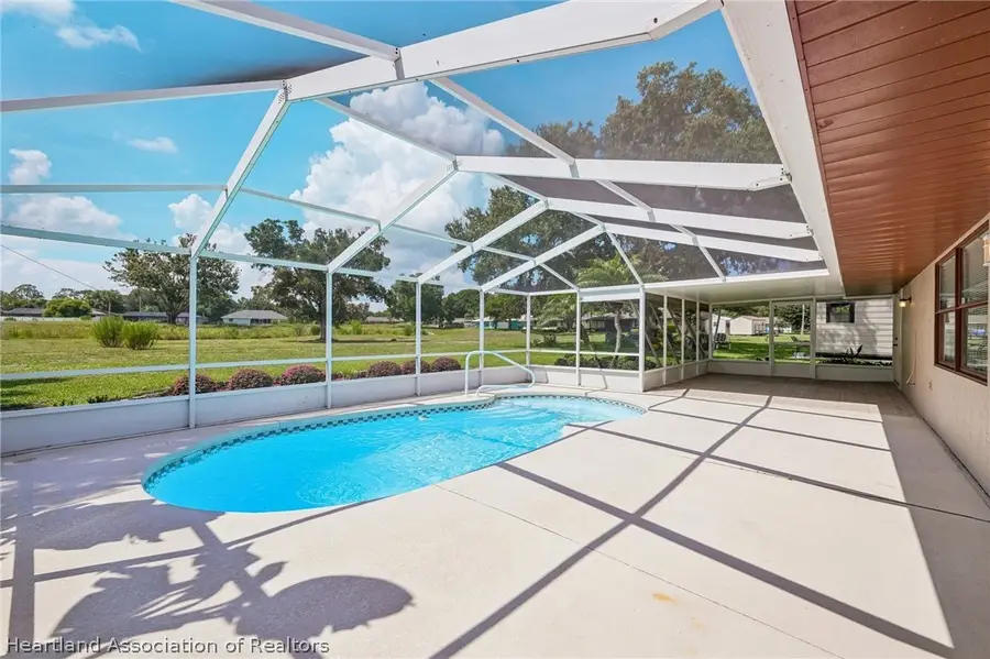 105 Murray Court Nw, Lake Placid, FL 33852 - #3