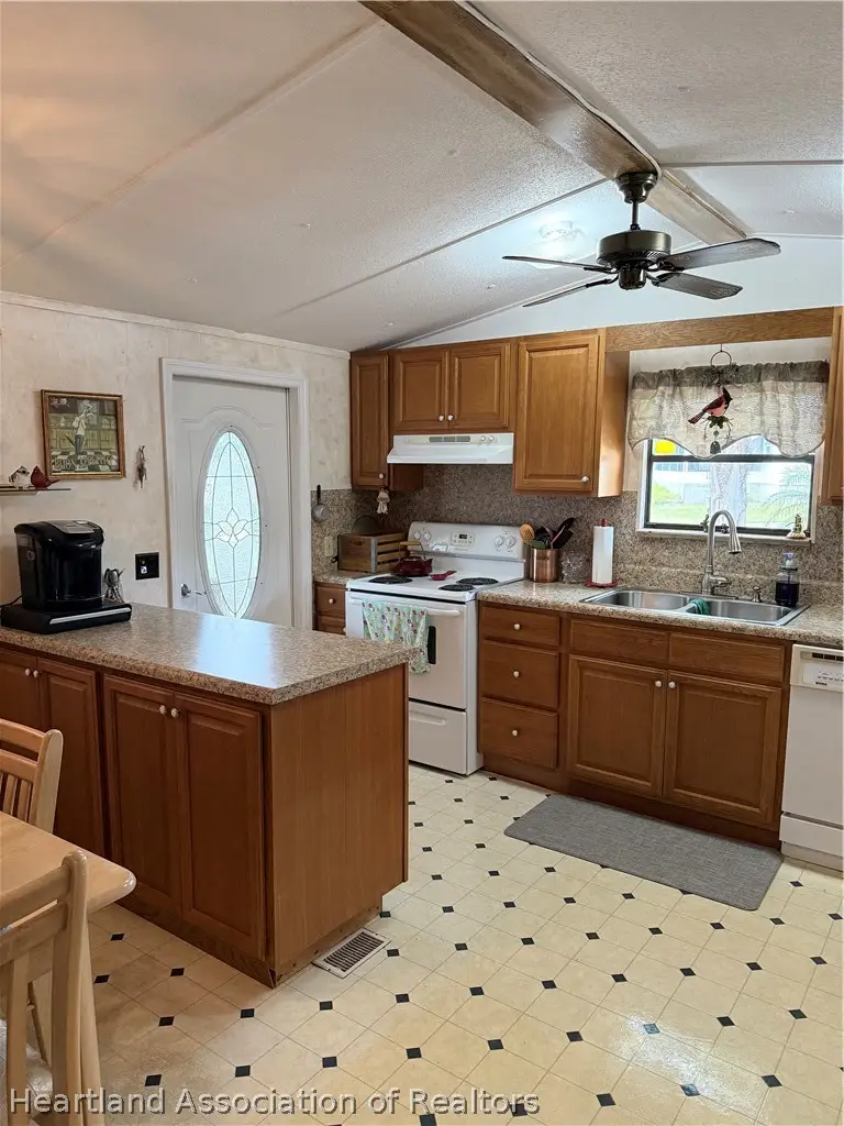 146 Jade Way, Lake Placid, FL 33852 - #3