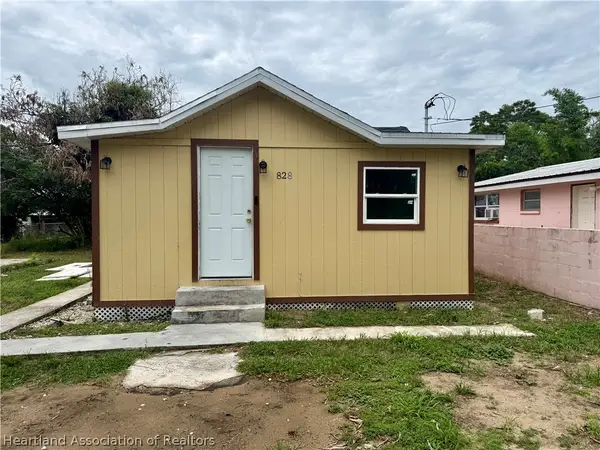 828 Booker Avenue, Sebring, FL 33870