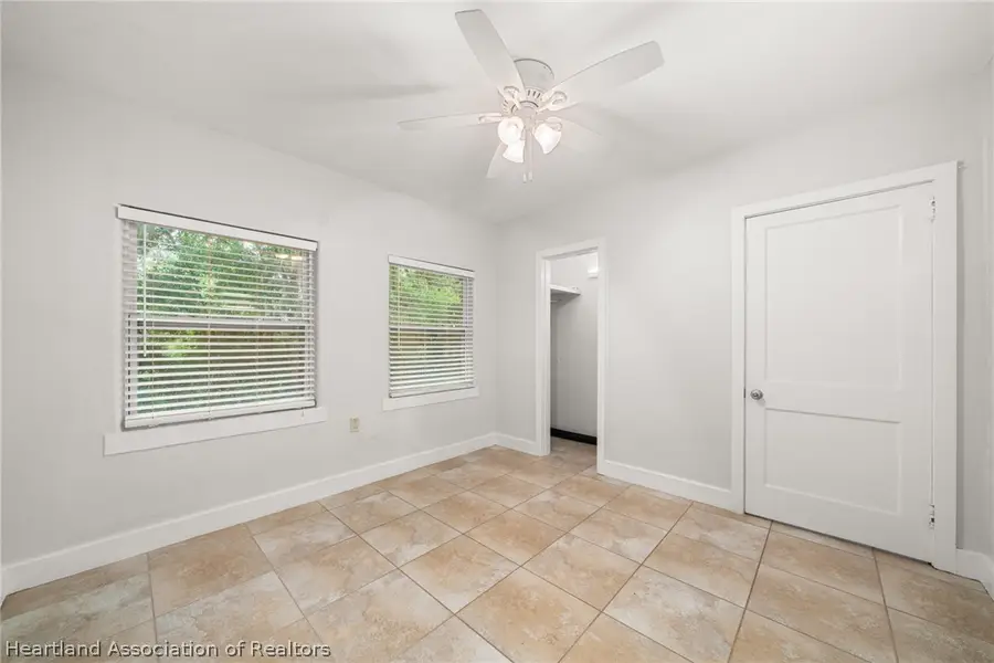 16 E Circle Street, Avon Park, FL 33825 - #2