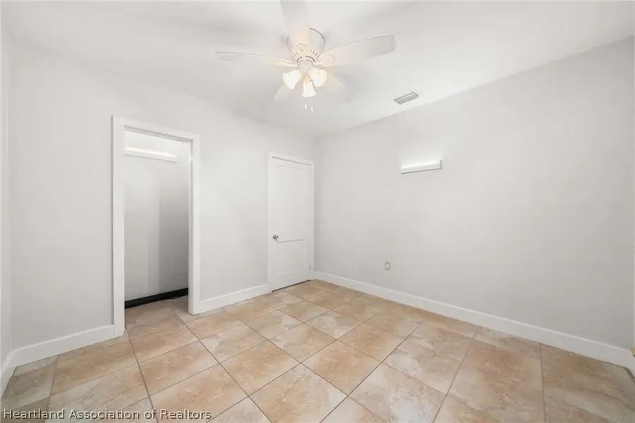 16 E Circle Street, Avon Park, FL 33825 - #3