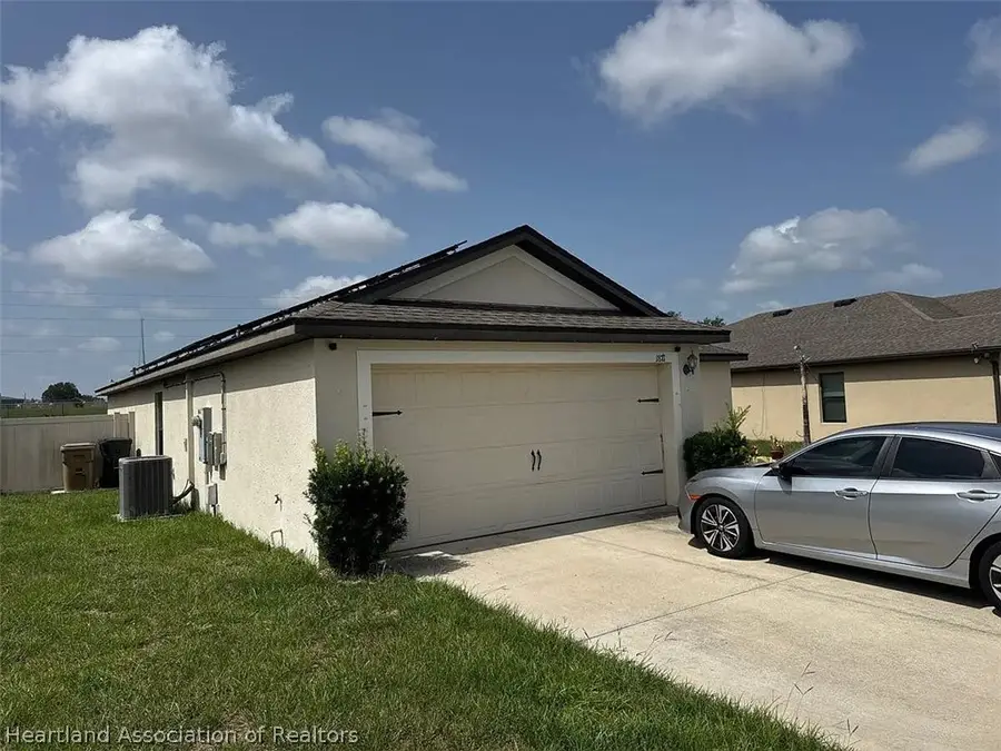 1871 Amber Sweet Circle, Dundee, FL 33838 - #3