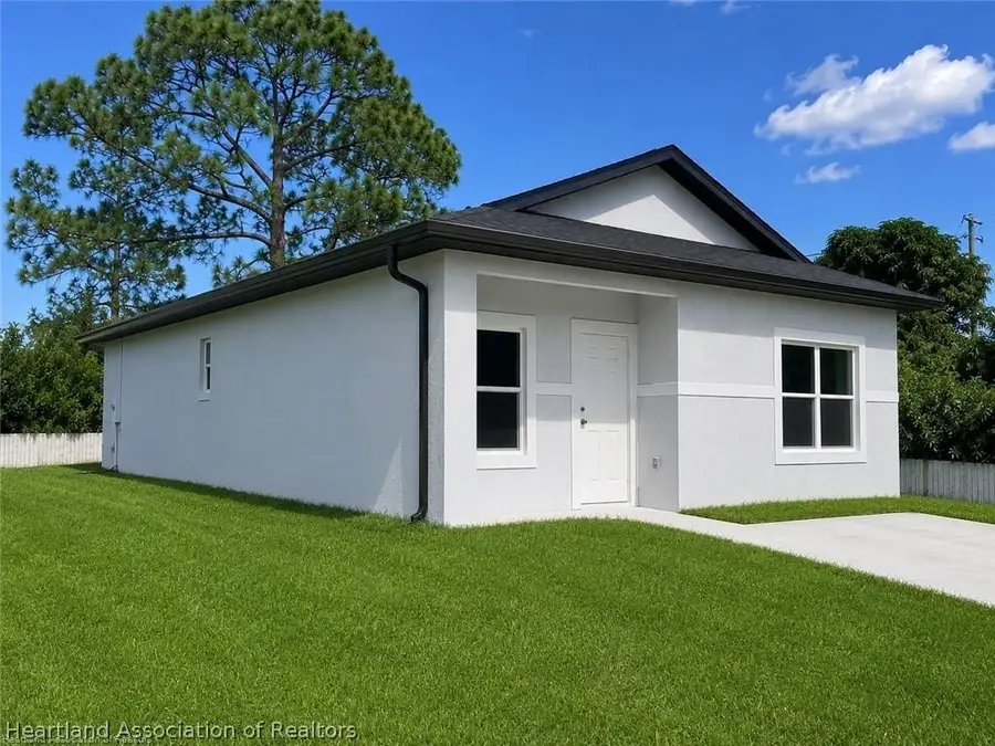 3104 Gavin Avenue, Lake Placid, FL 33852 - #2