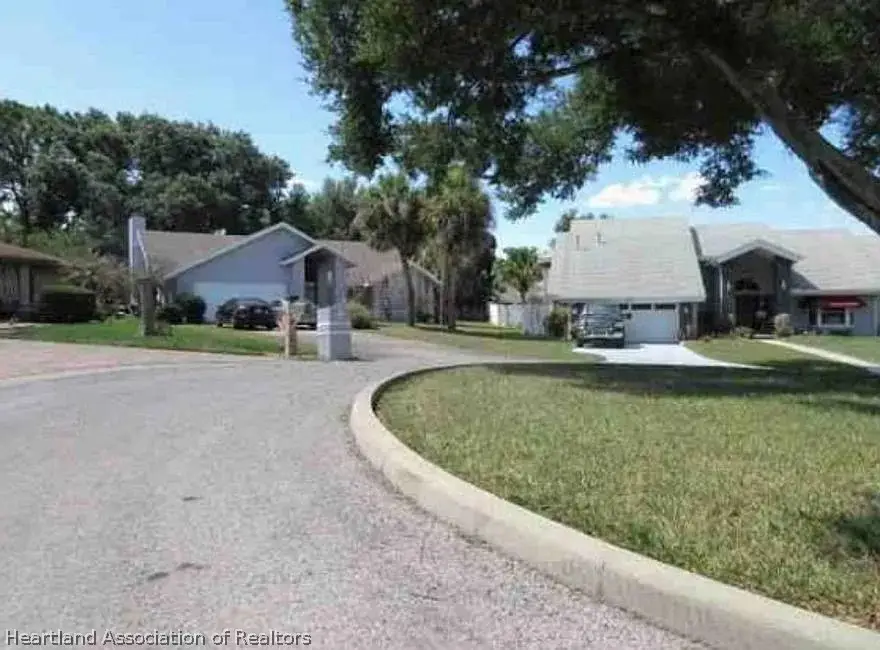 215 SW Santa Rosa Drive, Winter Haven, FL 33884 - #2
