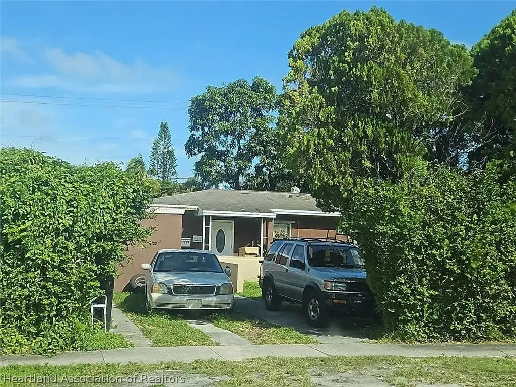 999 NE 159th Street, North Miami Beach, FL 33162 - #1