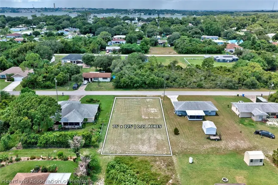 1557 Walnut Avenue, Lake Placid, FL 33852 - #2
