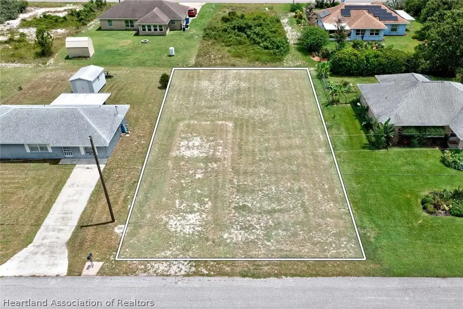 1557 Walnut Avenue, Lake Placid, FL 33852 - #3