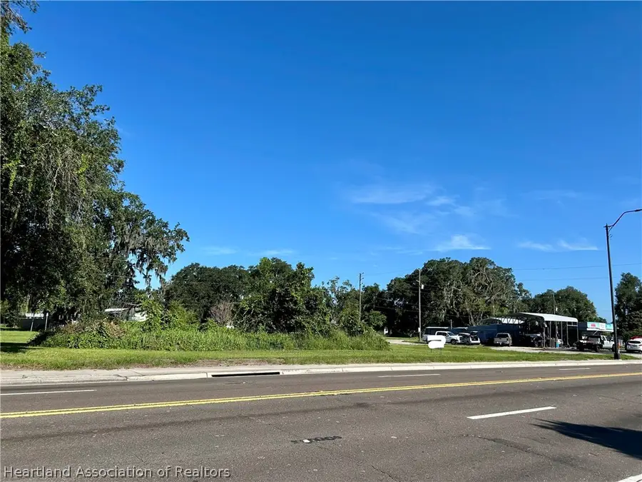 109 Orange Street, Bowling Green, FL 33834 - #3