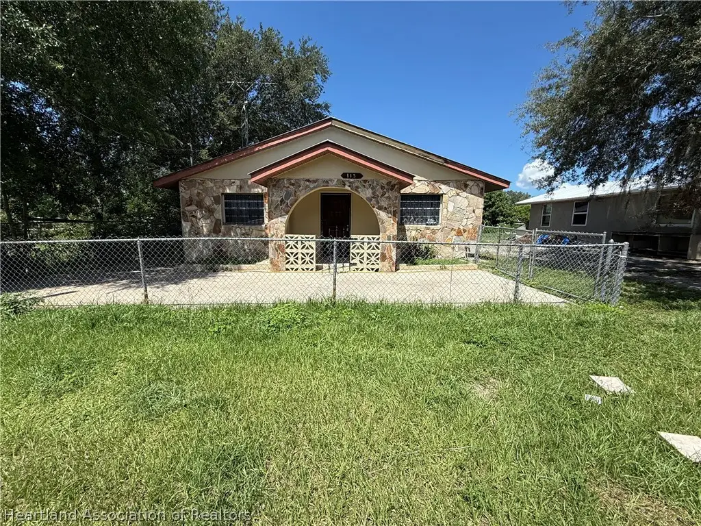 115 Lawrence Avenue, Sebring, FL 33870 - #1