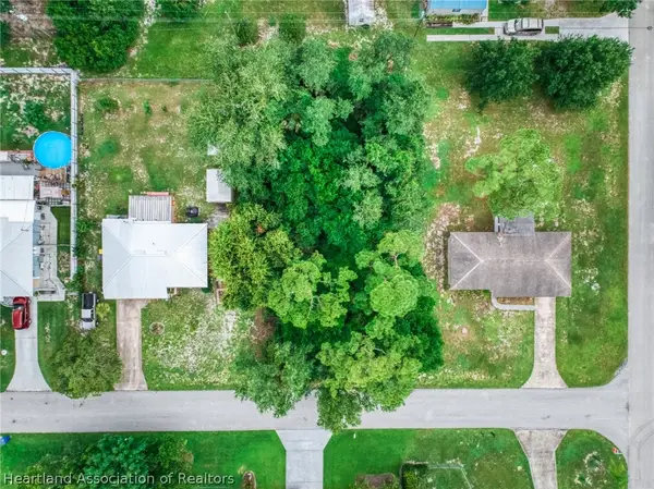 Swallow Avenue, Sebring, FL 33870