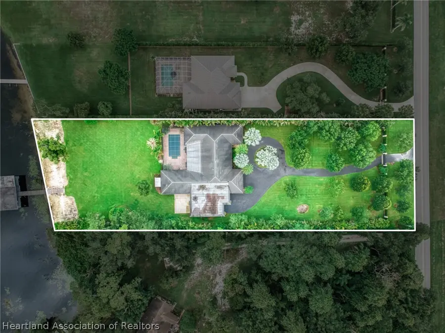 573 Holmes Avenue, Lake Placid, FL 33852 - #3