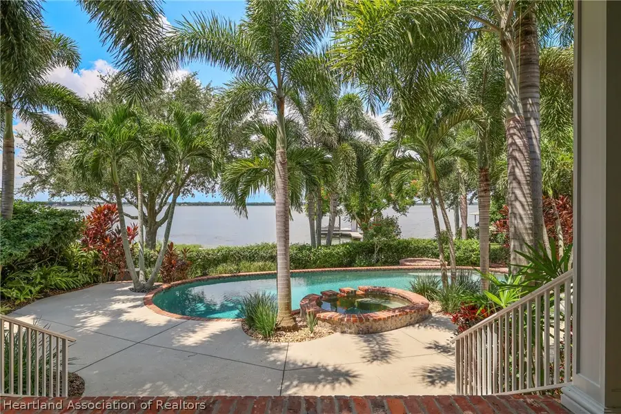 768 Sunset Pointe Drive, Lake Placid, FL 33852 - #2