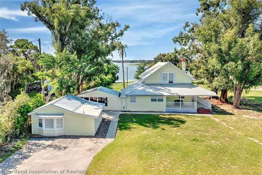 606 E Cornell Street, Avon Park, FL 33825 - #2