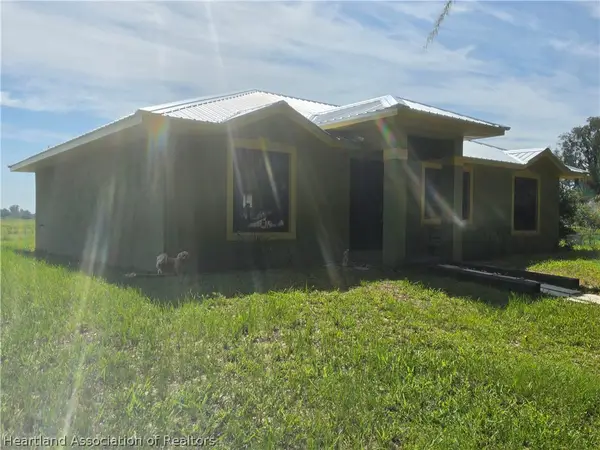 1108 N Oak Ridge Drive, Lorida, FL 33857