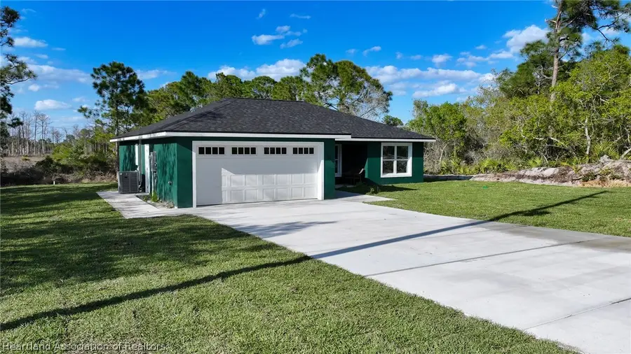 252 Vienna Avenue, Lake Placid, FL 33852 - #2