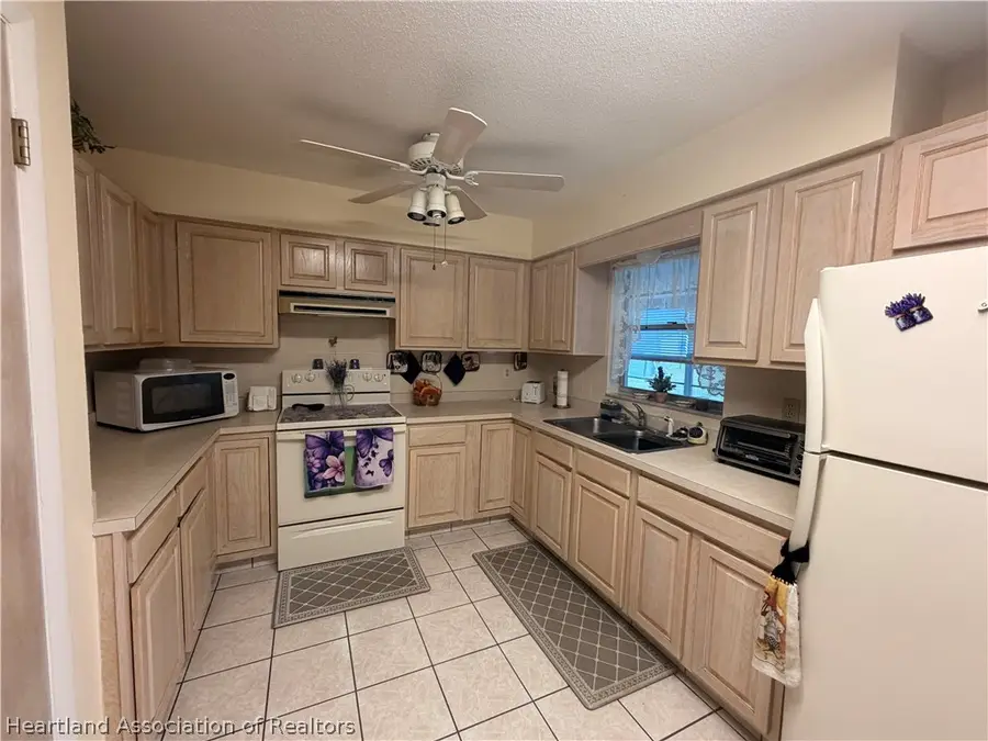304 Lark Avenue, Sebring, FL 33870 - #3