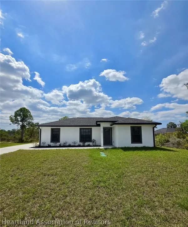 209 Islamorada Street Ne, Lake Placid, FL 33852