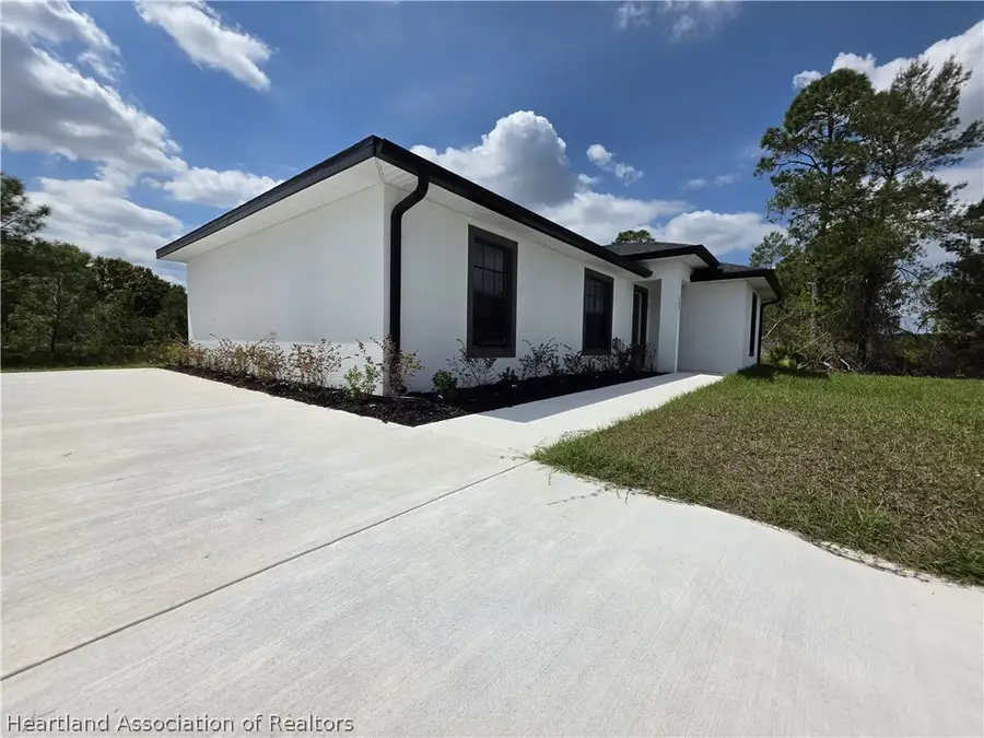 209 Islamorada Street Ne, Lake Placid, FL 33852 - #3