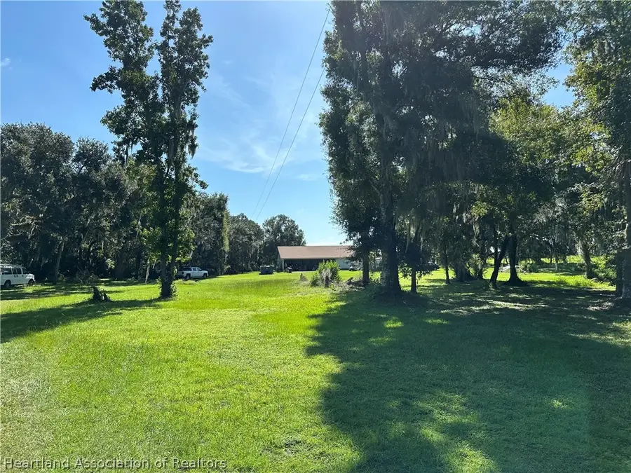 3846 Fussell Road, Bowling Green, FL 33834 - #2