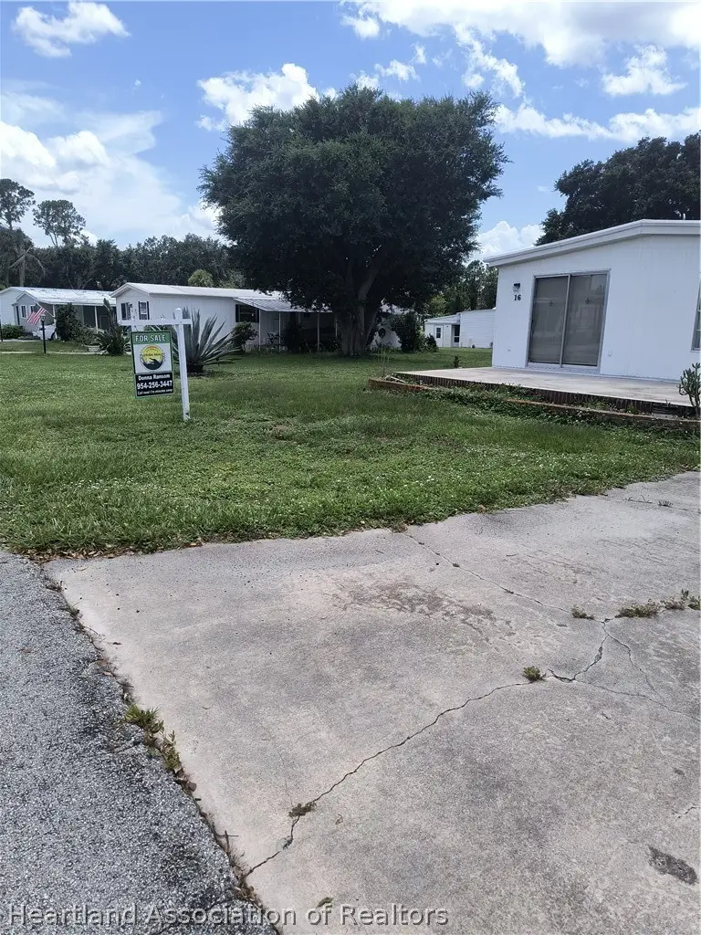 16 Pinecrest Street, Lake Placid, FL 33852 - #3