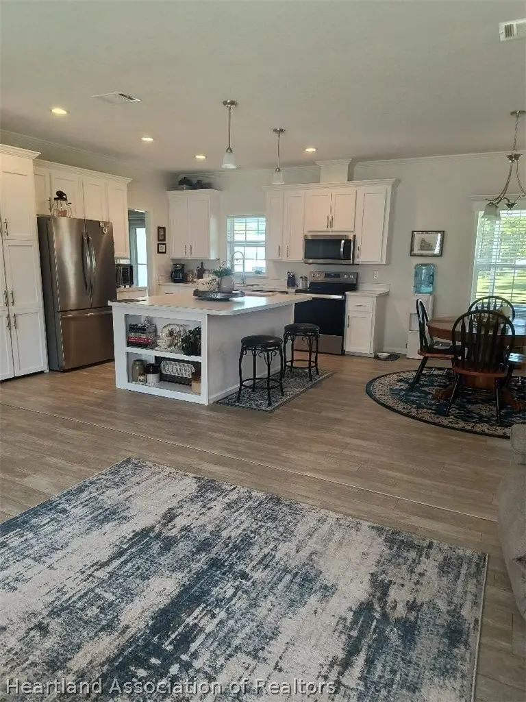 4 Pinecrest Street, Lake Placid, FL 33852 - #3