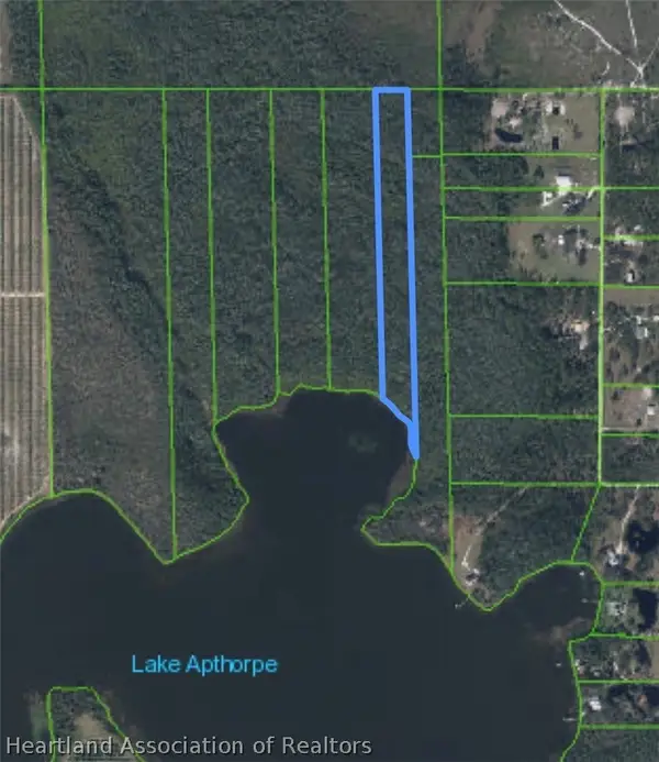 952 Lake Apthorp Drive, Lake Placid, FL 33852
