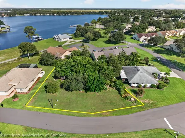 7 Acacia Court S, Lake Placid, FL 33852