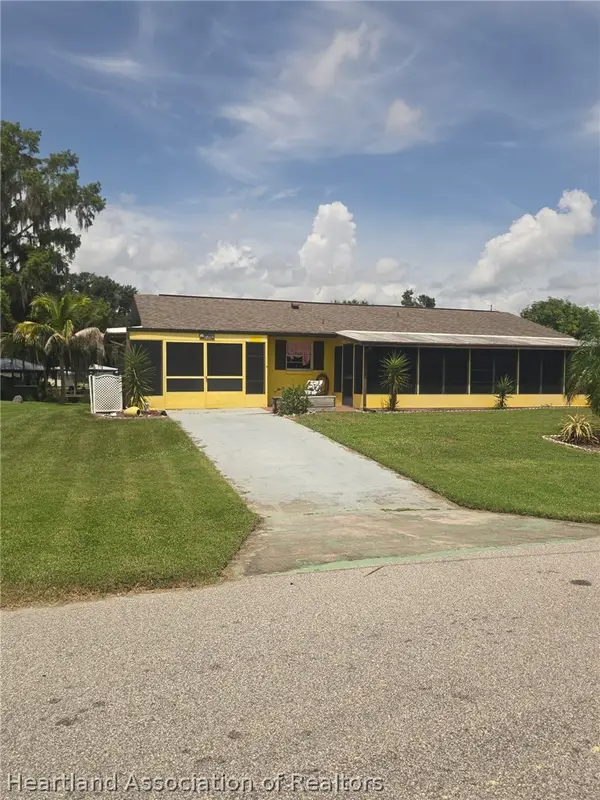 305 Lakeshore Drive, Lorida, FL 33857