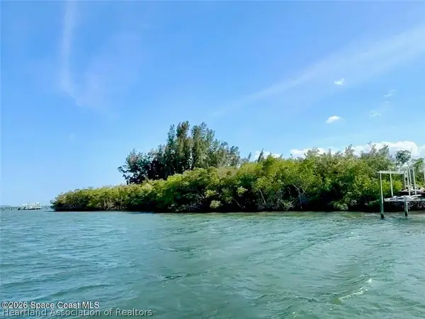 4 Grant Island, Grant Valkaria, FL 32949