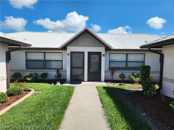 1307 Villaway Way W, Sebring, FL 33876