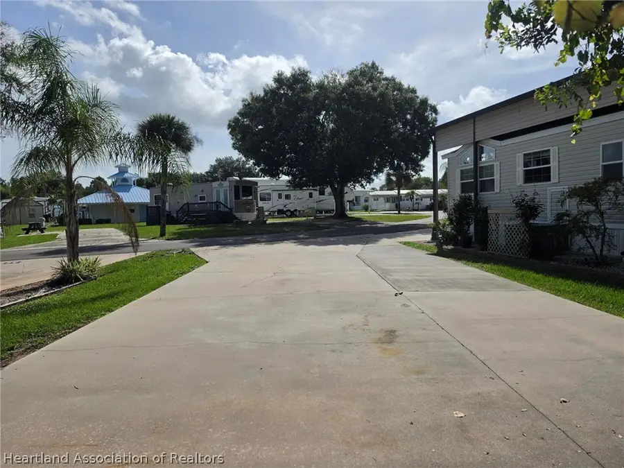 30 Beachfront Lane, Lake Placid, FL 33852 - #2