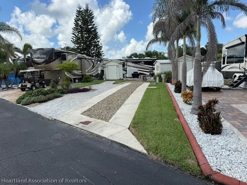 2917 Birdie Drive, Bowling Green, FL 33834 - #1