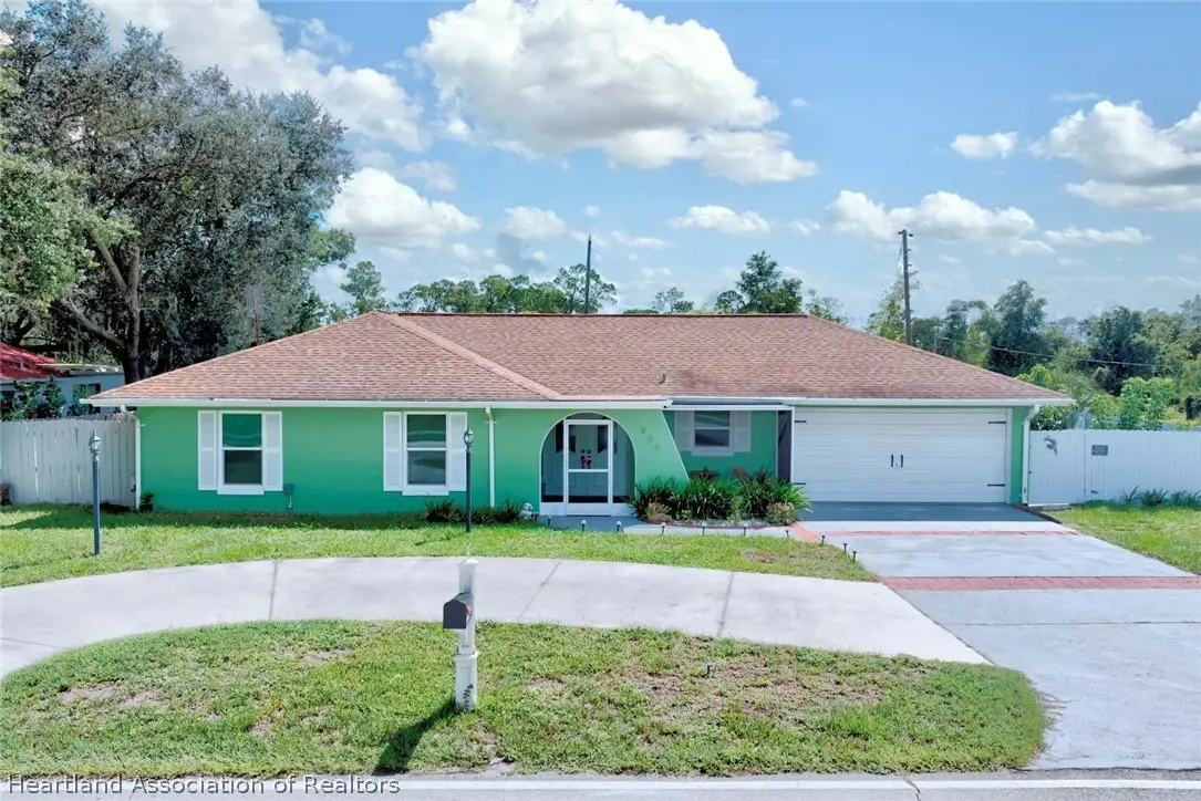 906 Corvette Avenue, Sebring, FL 33872 - #1