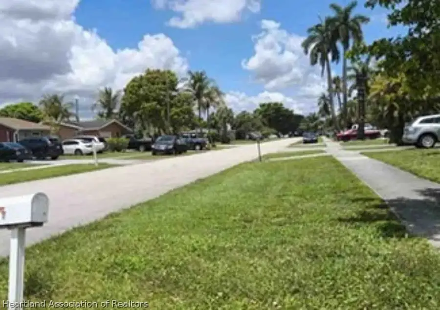 6345 NW 9th Street, Margate, FL 33063 - #3
