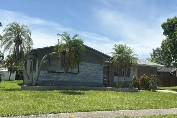 1030 El Mar Avenue, Fort Myers, FL 33919