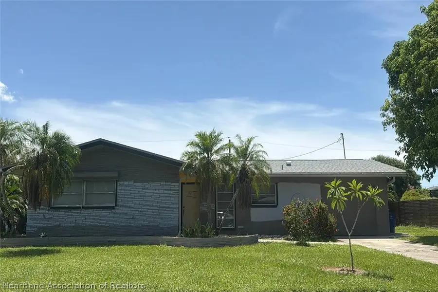 1030 El Mar Avenue, Fort Myers, FL 33919 - #2
