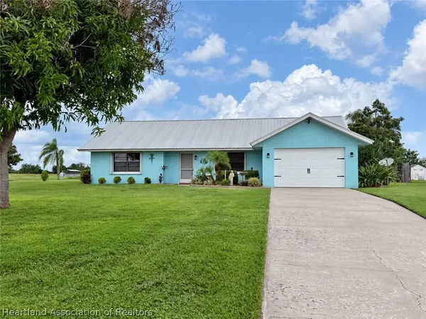 4 Tall Oaks Trail, Lake Placid, FL 33852