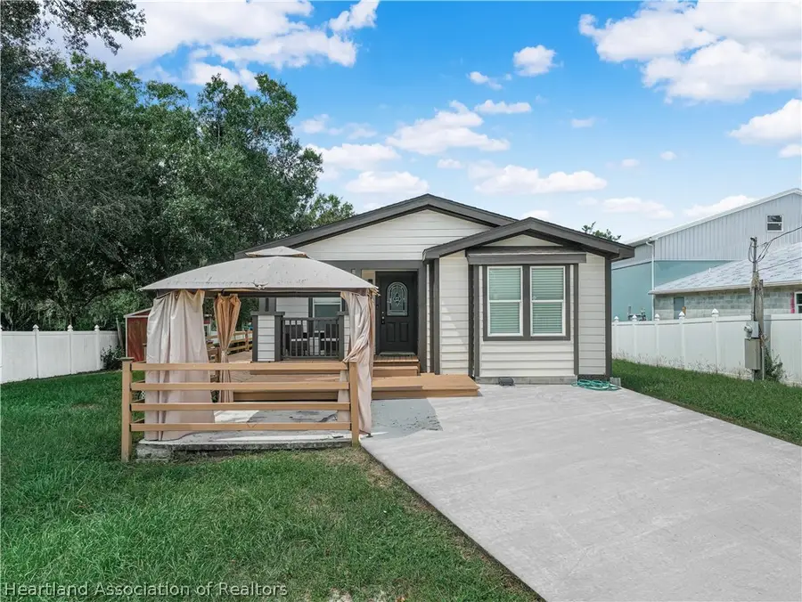 1140 S Florida Avenue, Wauchula, FL 33873 - #2