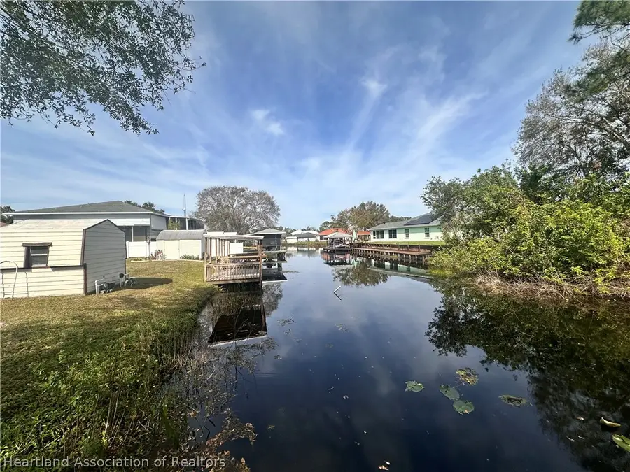 131 Blue Moon Avenue, Lake Placid, FL 33852 - #2