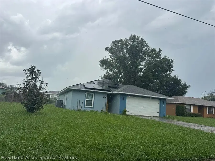 707 E Frederick Avenue, Dundee, FL 33838 - #3