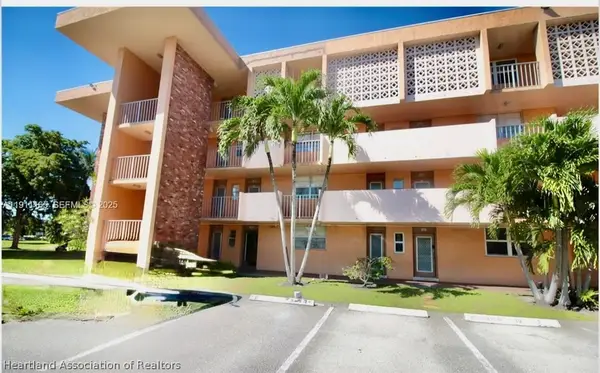 3001 NW 46 Avenue #102, Fort Lauderdale, FL 33313