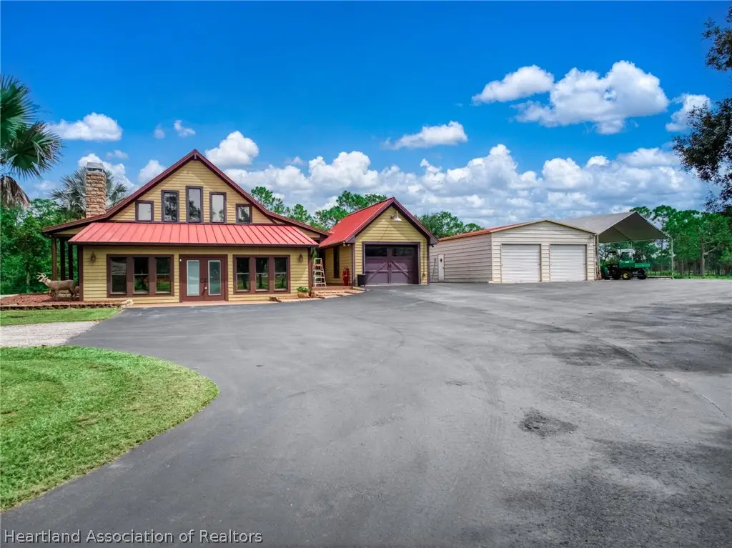 301 Ruffians Way, Sebring, FL 33875 - #1