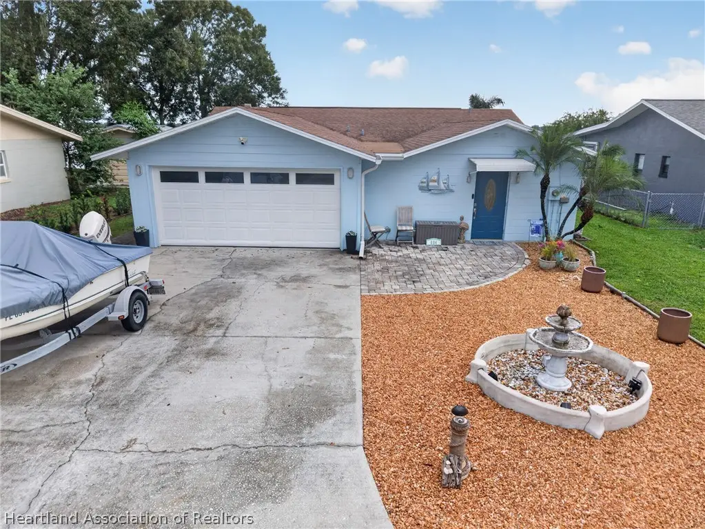 604 Memorial Drive, Sebring, FL 33870 - #1