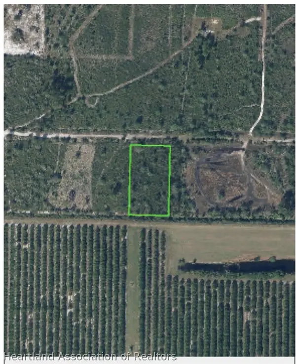2917 Hacienda Drive, Lorida, FL 33857