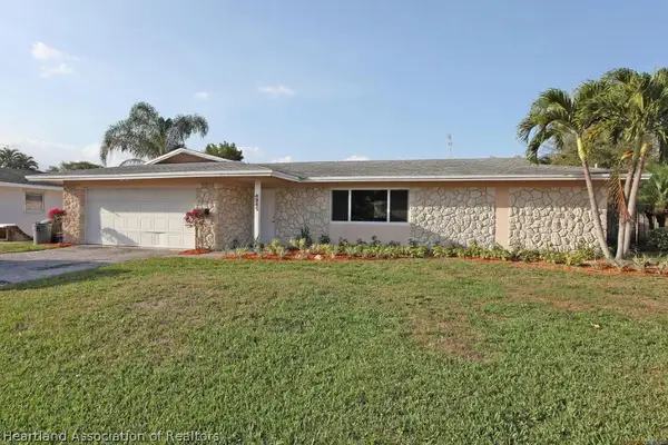 4245 Honeysuckle Avenue, Palm Beach Gardens, FL 33410