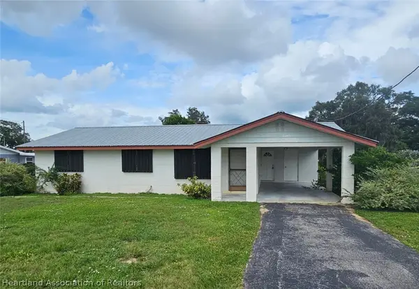305 Walnut Street E, Avon Park, FL 33825